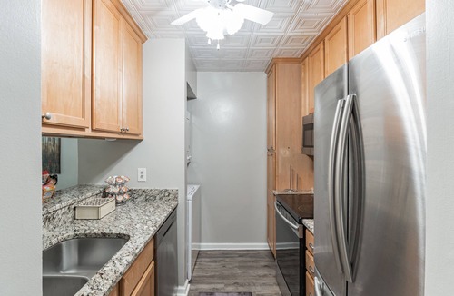 McAlpine House | Modern Spacious 2BR w/King Bed & Private Patio (So CLT)