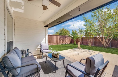 Frisco House | Modern & Spacious 3BD/2BA Luxury in Central Frisco