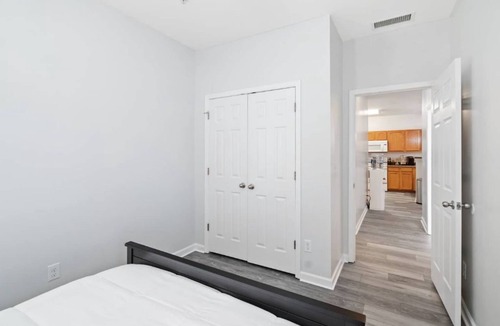 East Durham House | Modern| Spacious 3BR + 2B| 5 mins to DT Durham
