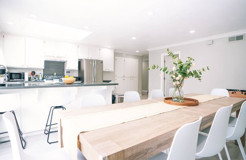 East San Jose House | Modern Spacious 5BR Retreat - Games & Large Yard