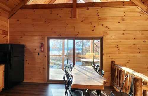 Scio Cabin | Modern Spacious Cabin with Jacuzzi and Panoramic Views in Ohio