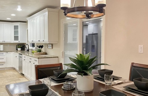 Gainesville House | Modern & Spacious, Fully Upgraded Home with Deck, Firepit, and BBQ Near UF