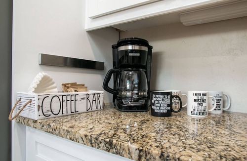 Gainesville House | Modern & Spacious, Fully Upgraded Home with Deck, Firepit, and BBQ Near UF