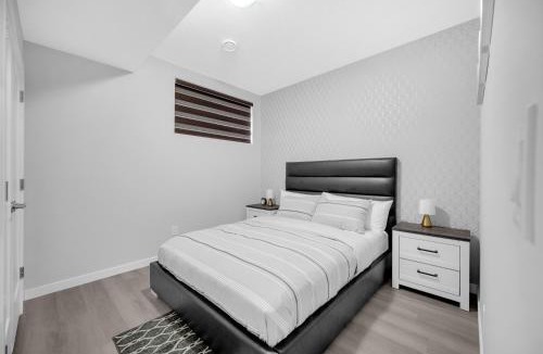 Northwest Calgary Apartment | Modern & Spacious Guest Suite