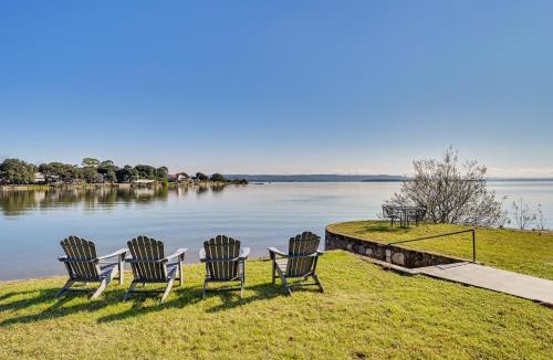 Tow House | Modern, Spacious! Lake Buchanan Retreat with Hot Tub