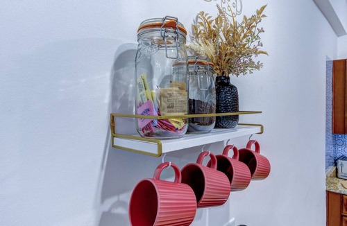 Downtown Memphis Apartment | Modern Spacious Loft in Downtown w/free parking