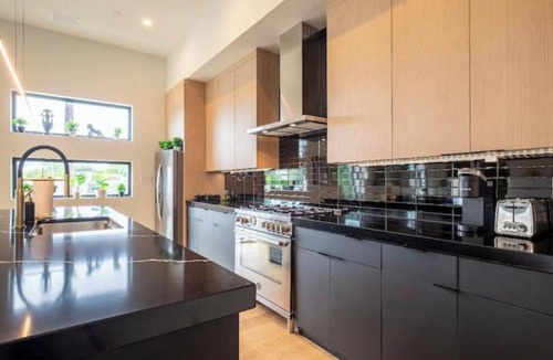 Oak Lawn House | Modern & Spacious~Rooftop View of Downtown Dallasnn