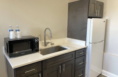 Worth Apartment | Modern & Spacious Studio Suite