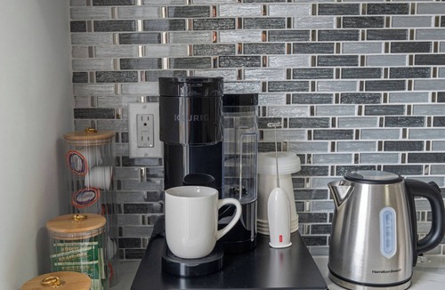 Union City Apartment | Modern & Spacious | 3BR | Near NYC