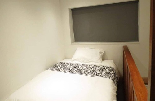 Selsdon and Ballards Condo | Modern split level flat in Croydon (south) London