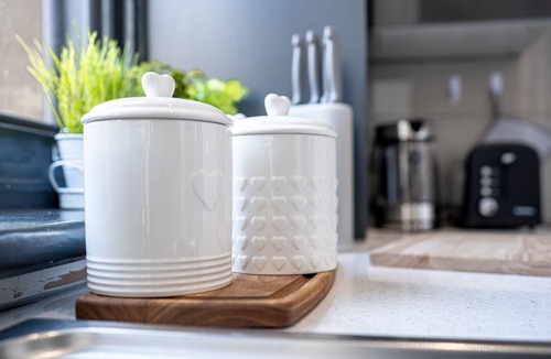 Barnsley Apartment | Modern Stay in Barnsley for Work & Leisure