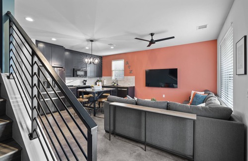 Montopolis House | Modern Stay Near Airport, COTA & Downtown, Trails Nearby