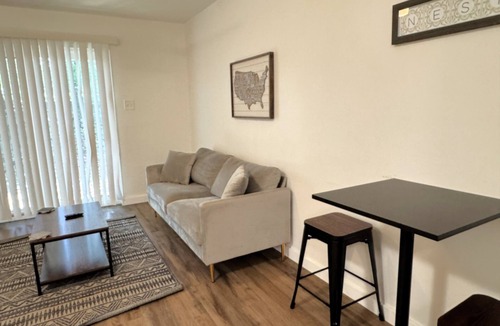 Capital View Apartment | Modern Stay Near UAMS, Downtown & Attractions