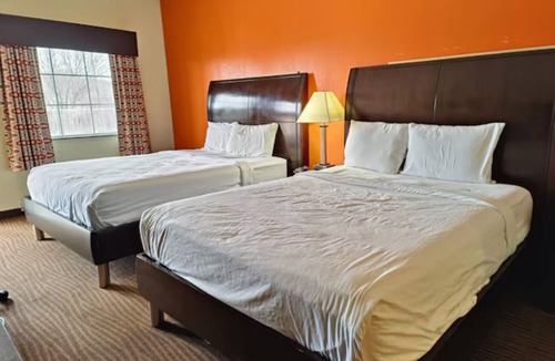 Gonzales Hotel | Modern Stay w/Kitchenette | Near Gonzales Hotspots & Park Access | 2 Units