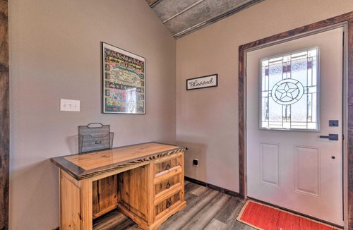 Morgan Mill House | Modern Stephenville Farmhouse: 8 Mi to Dtwn!