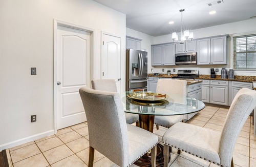 Lithonia House | Modern Stone Mountain Home w/Spacious Deck, Grill