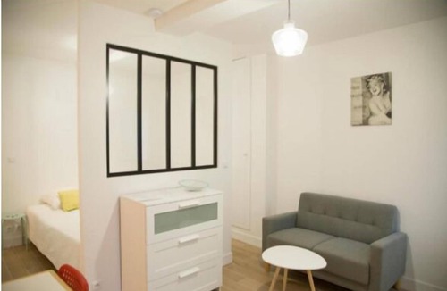 Parchamp–Albert Kahn Apartment | Modern studio (2 pers.) - (14 rue du Parchamp)
