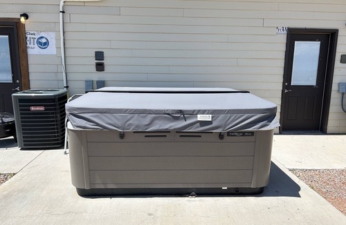 Pine Haven Apartment | Modern Studio Apartment #5