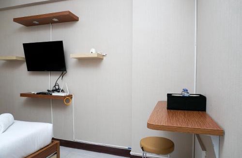 Depok Apartment | Modern Studio Apartment at Cinere Resort By Travelio