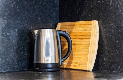 Banbury Apartment | Modern Studio Bungalow by Banbury Town Centre