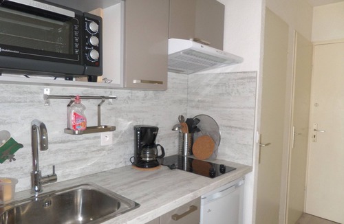 Carnon-Plage Apartment | Modern studio cabin with garage for 4 people, sea view