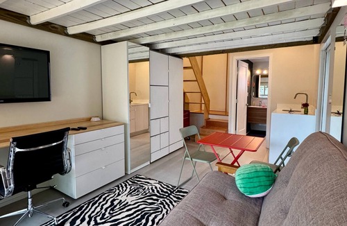 The Roads Apartment | Modern Studio Close to Brickell