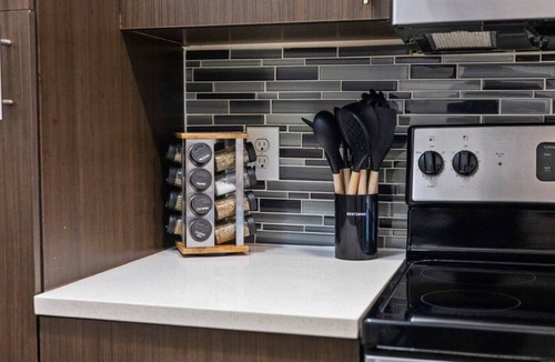Vickery Meadow Apartment | Modern Studio Close to US-75 & SMU