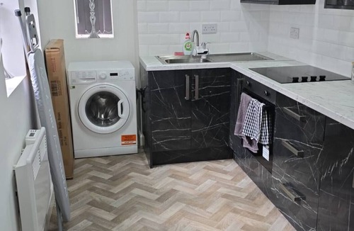 Fence Apartment | Modern Studio Flat 3 In The Centre of Nelson