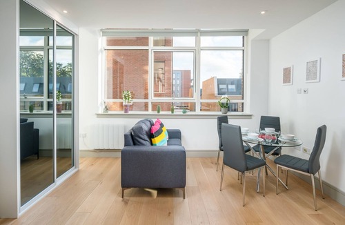 Tottenham Green Apartment | Modern Studio flat in Seven Sisters London