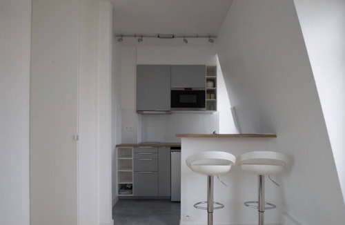 Quartier de l'Ecole-Militaire Apartment | Modern Studio - Heart Of Paris