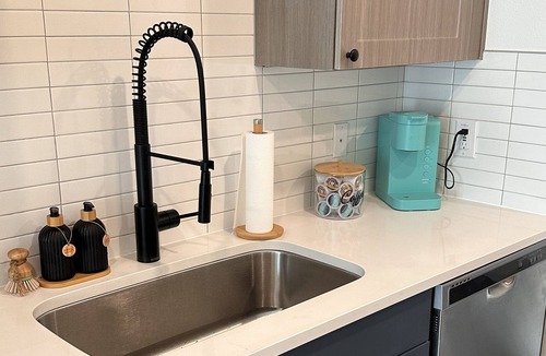 West Dallas Apartment | Modern Studio In Downtown Dallas