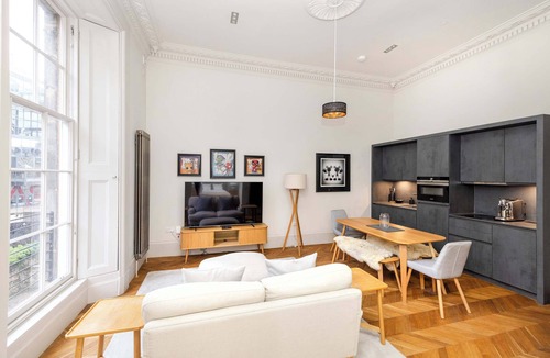 West End Apartment | Modern Studio in Edinburgh West End