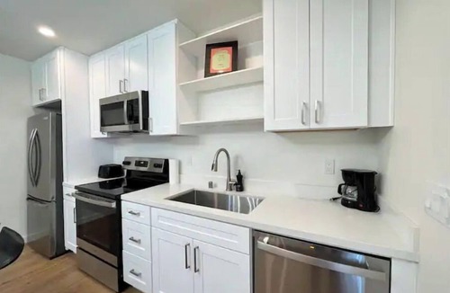 Marysville Apartment | Modern studio in MarysVille – A Forest Haven