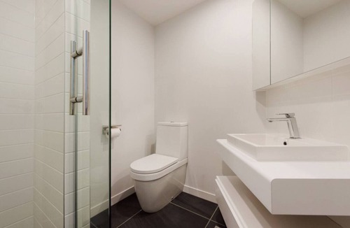 Te Aro Apartment | Modern Studio in Pinnacles on Victoria St