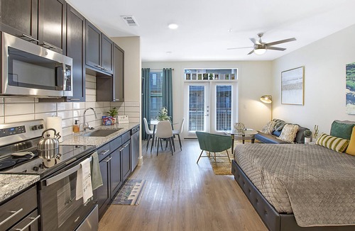 Fort Worth Apartment | Modern studio near DT Fort Worth,Stockyards,Dickies Arena