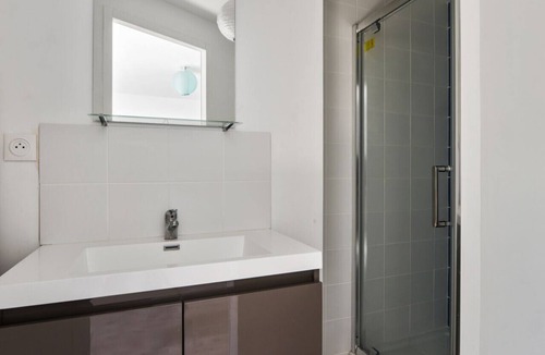 Fives Apartment | Modern studio near Lille’s city center – Welkeys