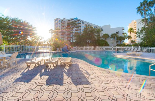 Florida Center Apartment | Modern Studio on I-Drive - pool + parking included