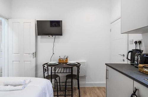Wembley Central Apartment | Modern Studio Rooms in Wembley 5