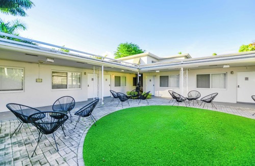 Northeast Miami Apartment | Modern Studio Retreat to Explore Miami