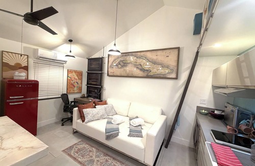 Homestead House | Modern Studio Retreat in the Redland