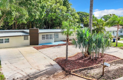 South Sarasota Apartment | Modern Studio Retreat Near Siesta Key