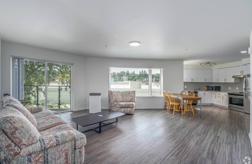 University District Apartment | Modern Studio Steps to UW