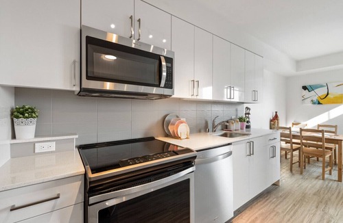 University District Apartment | Modern Studio Steps to UW