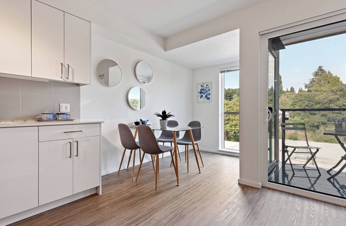 University District Apartment | Modern Studio Steps to UW