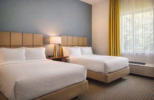 Biggar Hotel | Modern Studio w/2 Double Beds | Near Beaches