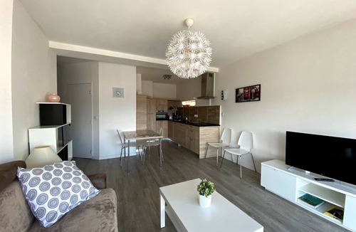 Aix-les-Bains City Center Apartment | Modern studio with breathtaking view close to the train station