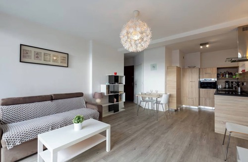 Aix-les-Bains City Center Apartment | Modern studio with breathtaking view close to the train station