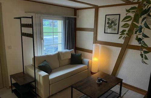 Oppligen Apartment | Modern Studio with Kitchen & Parking near Thun and Bern