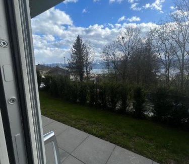 Meilen District Apartment | Modern Studio with Lake View near Zurich