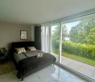 Meilen District Apartment | Modern Studio with Lake View near Zurich